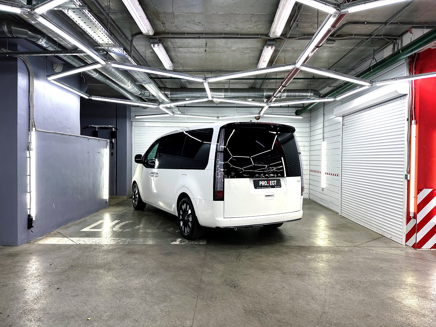 Hyundai Staria - оклейка кузова в полиуретановую пленку