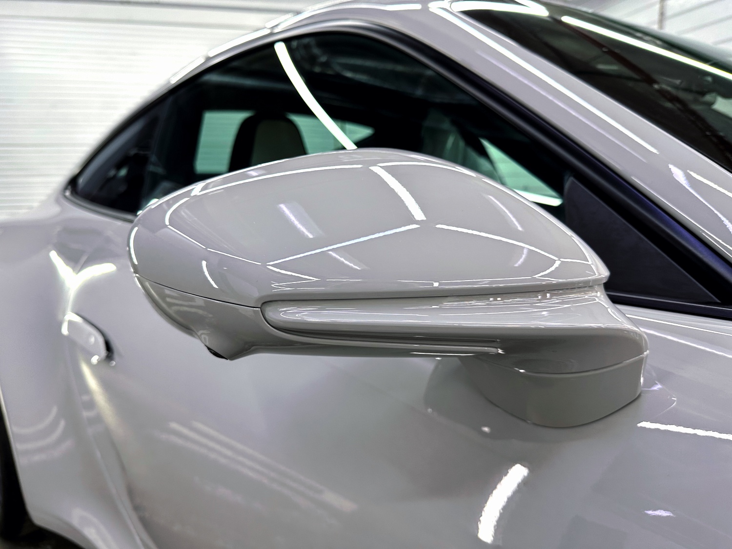 Оклейка в бронепленку Porsche 911 Carrera 4 GTS