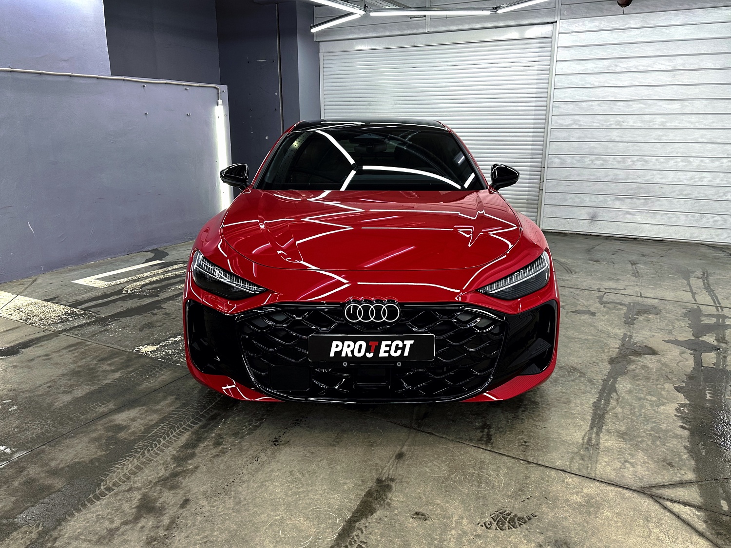 Audi A5L - новое авто в глянцевой бронепленке