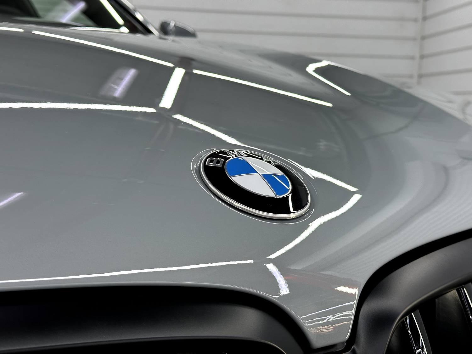 BMW X6 - полная оклейка кузова в полиуретан