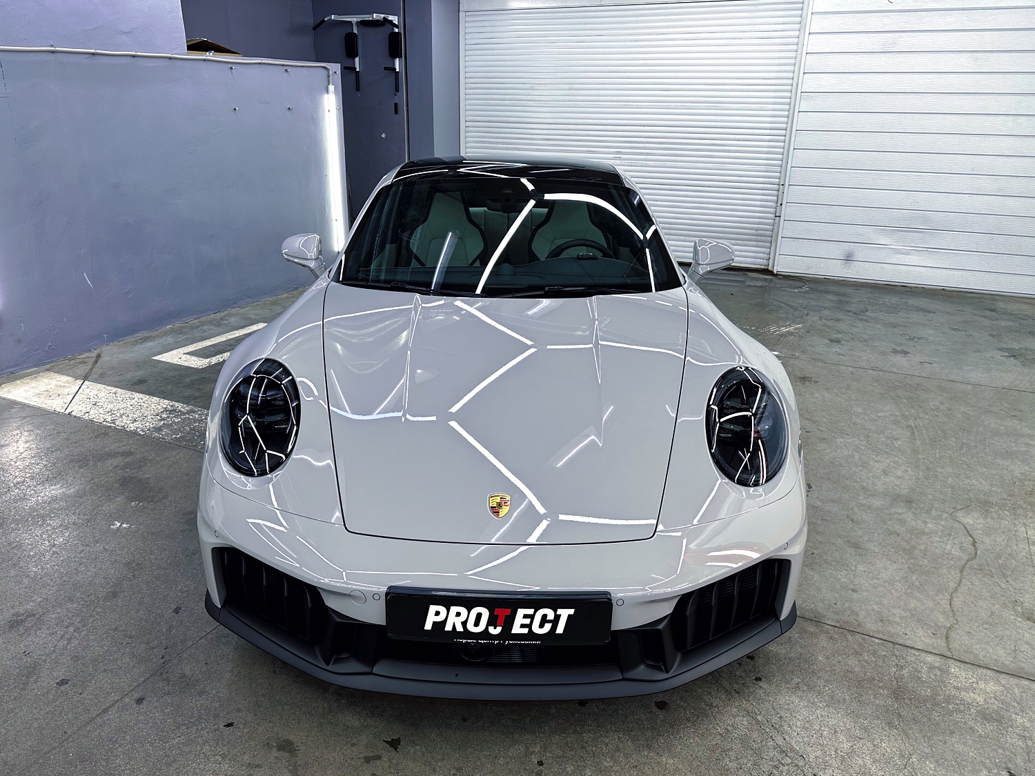 Оклейка в бронепленку Porsche 911 Carrera 4 GTS