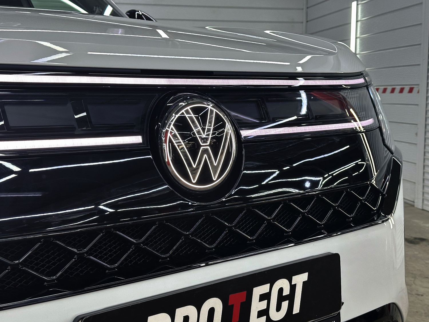 Volkswagen Teramont - защита кузова бронепленкой