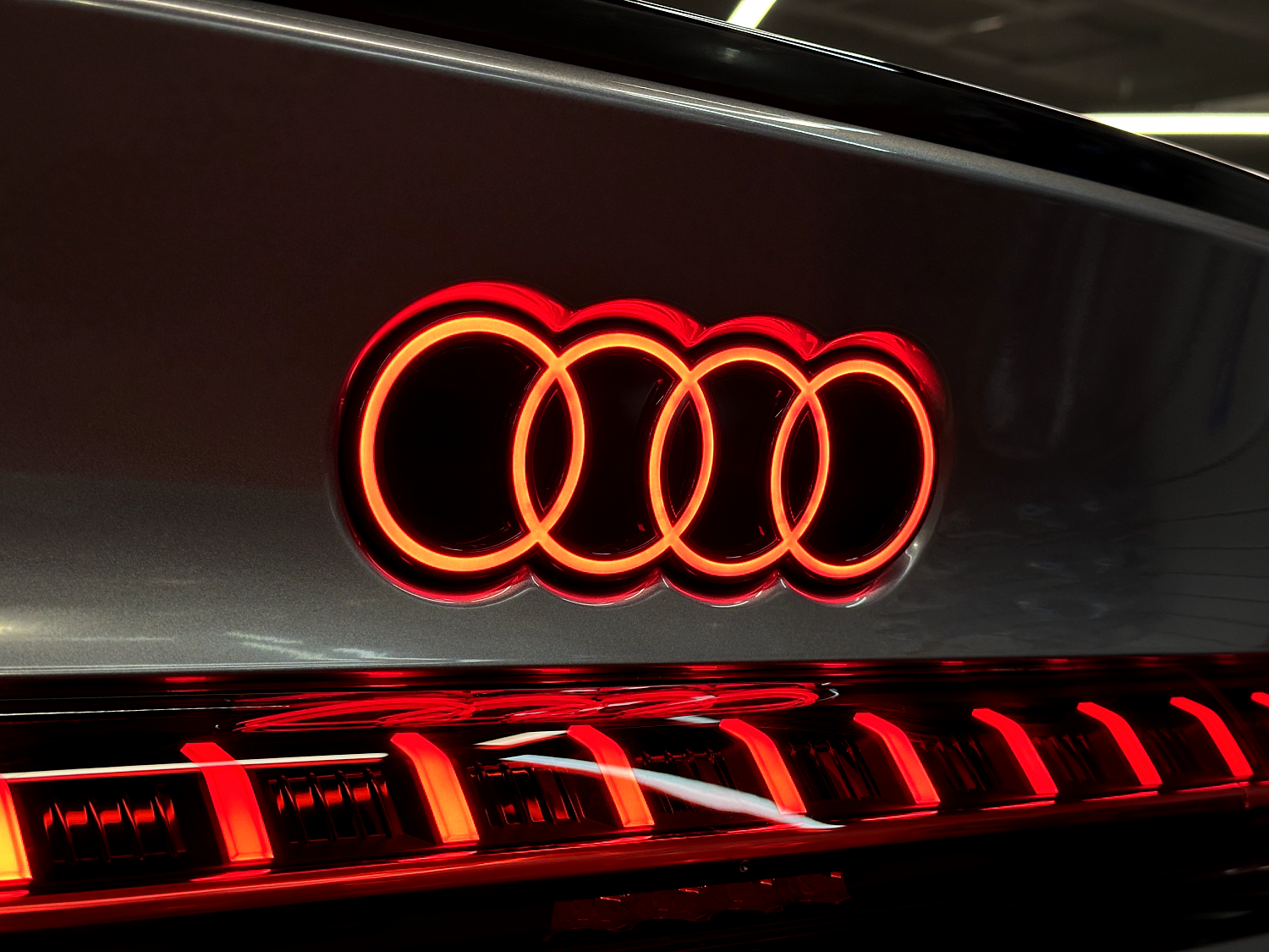 Audi A5L - оклейка матовой защитной пленкой