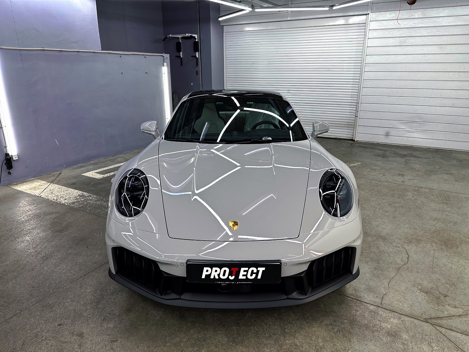 Оклейка в бронепленку Porsche 911 Carrera 4 GTS