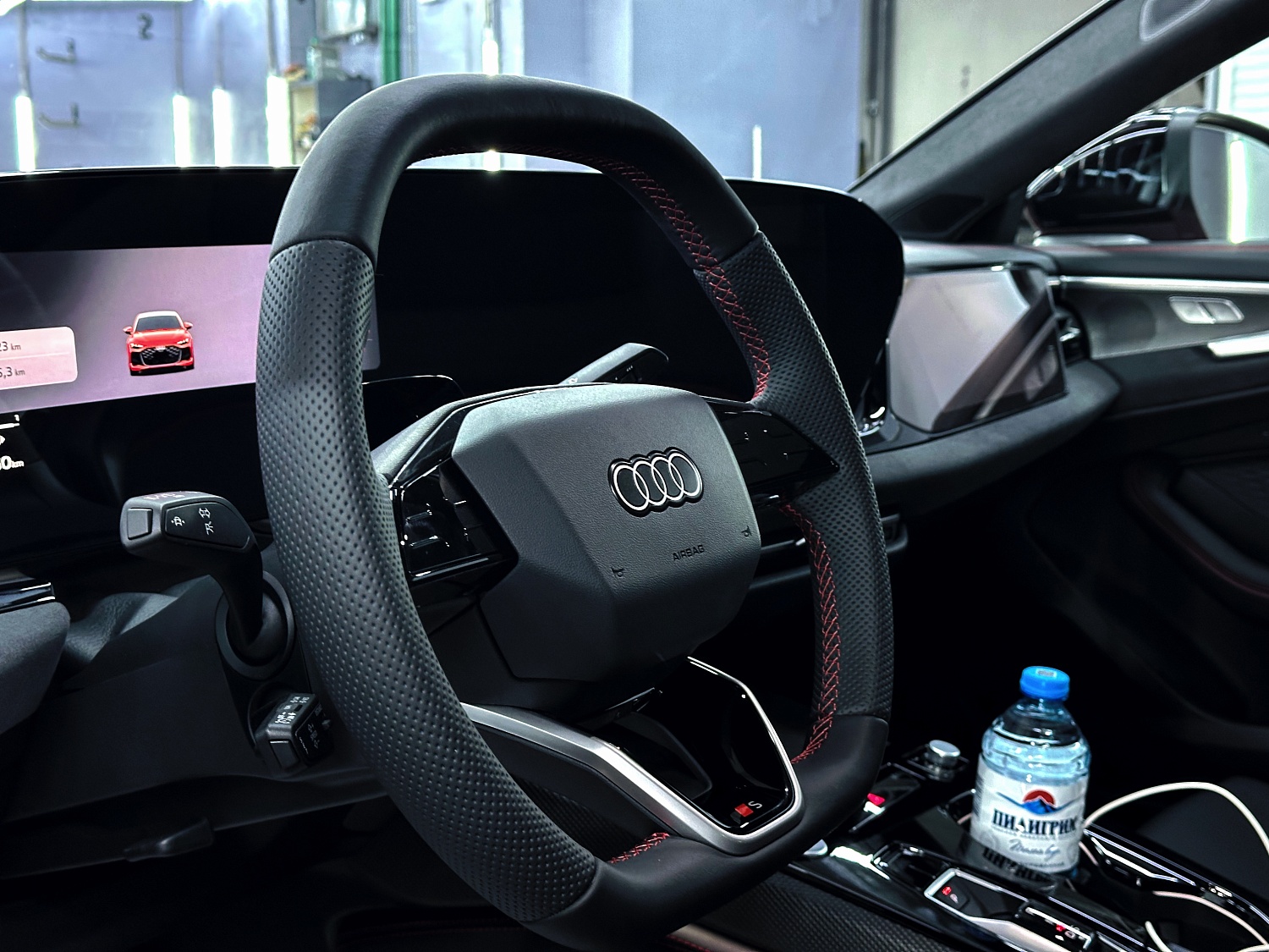 Audi A5L - новое авто в глянцевой бронепленке