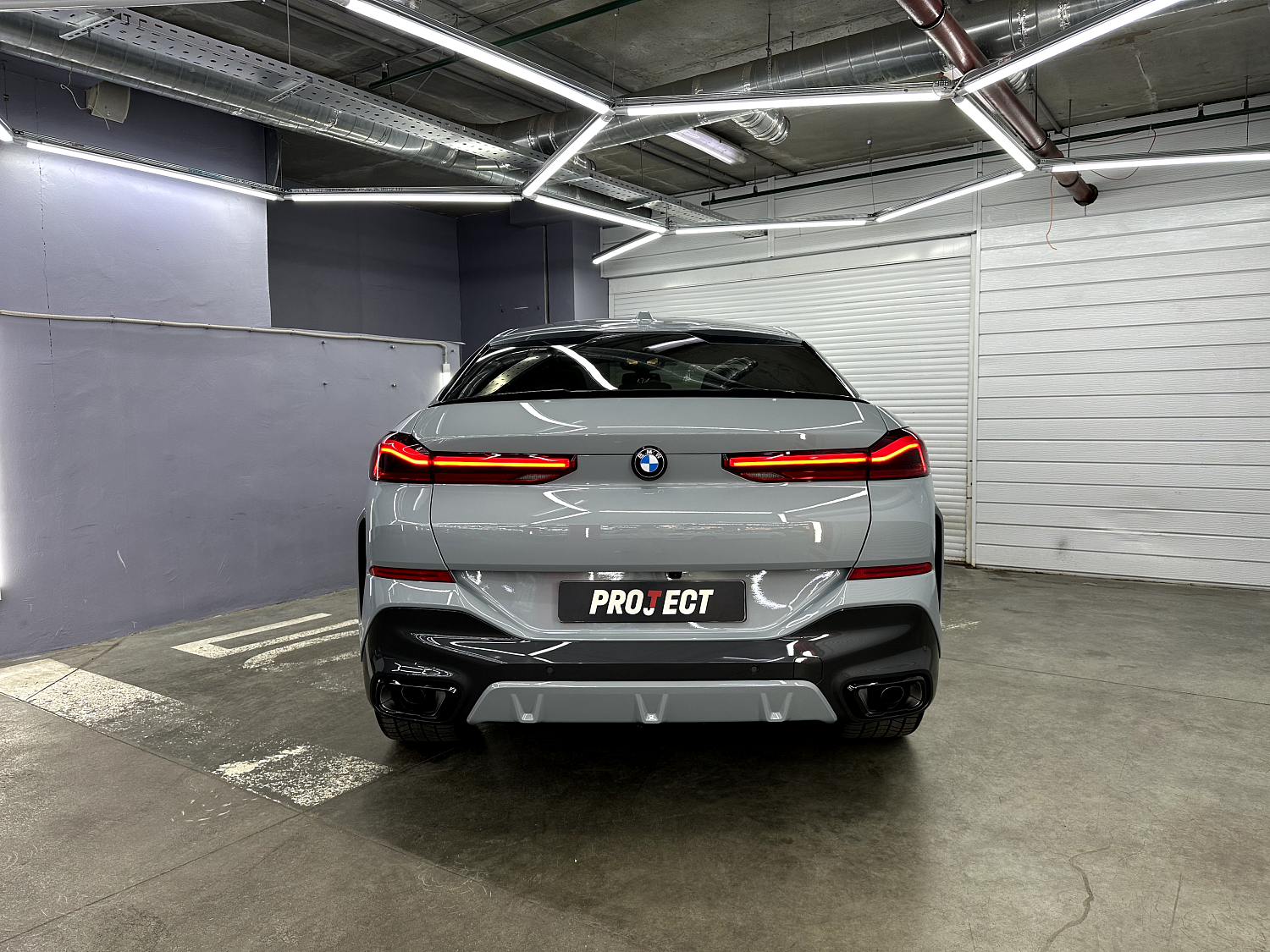 BMW X6 - полная оклейка кузова в полиуретан
