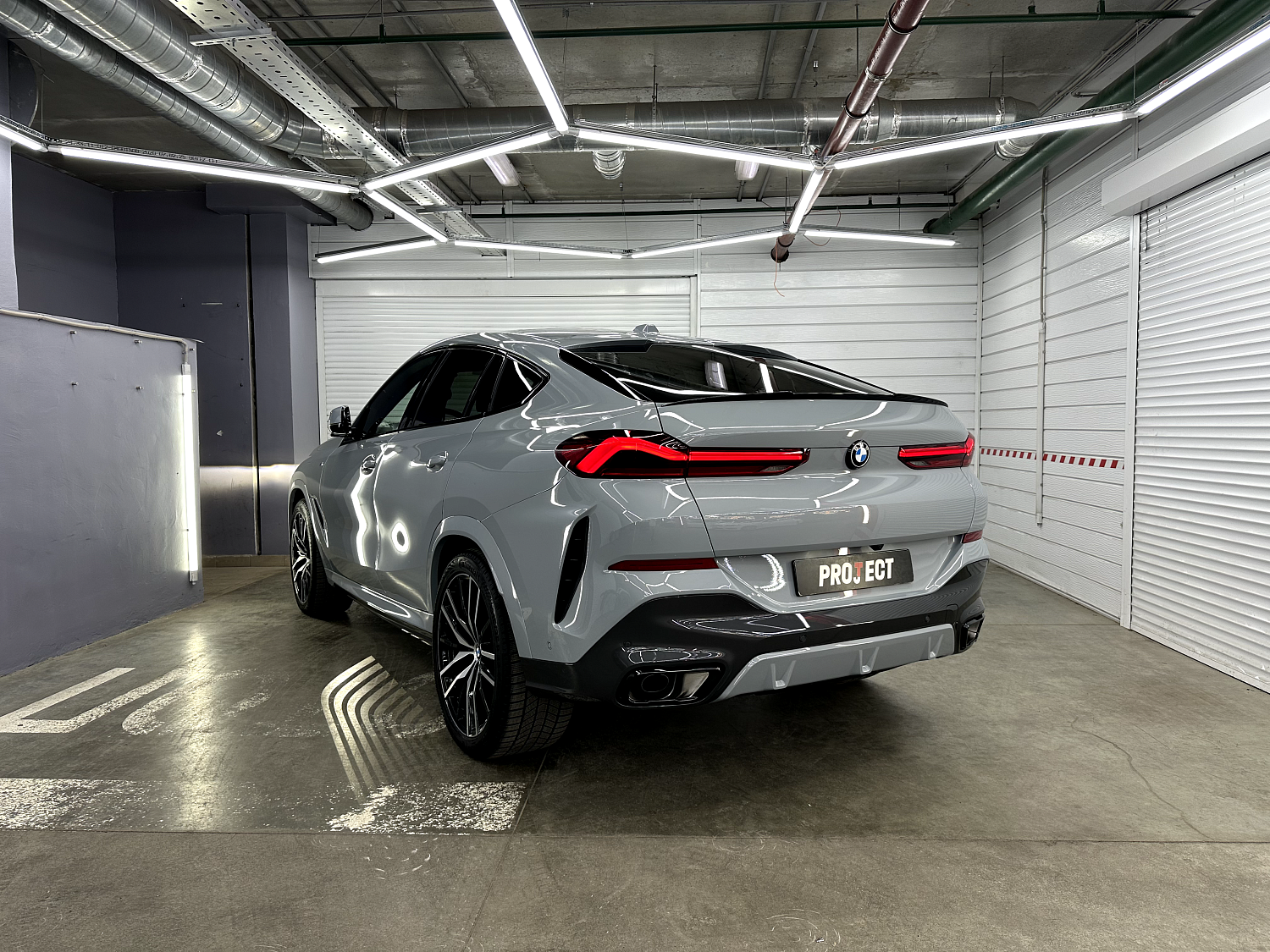 BMW X6 - полная оклейка кузова в полиуретан