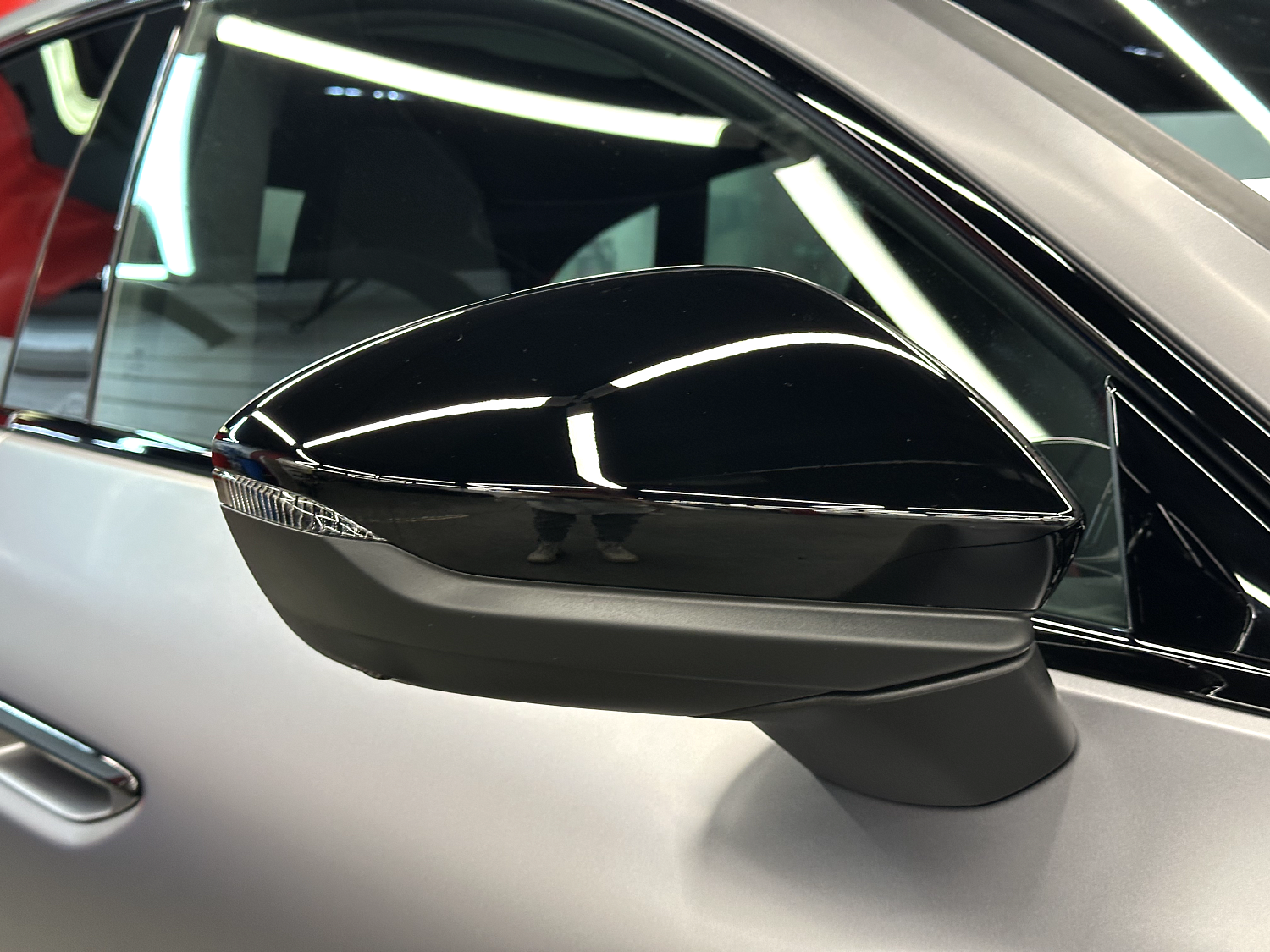 Audi A5L - оклейка матовой защитной пленкой