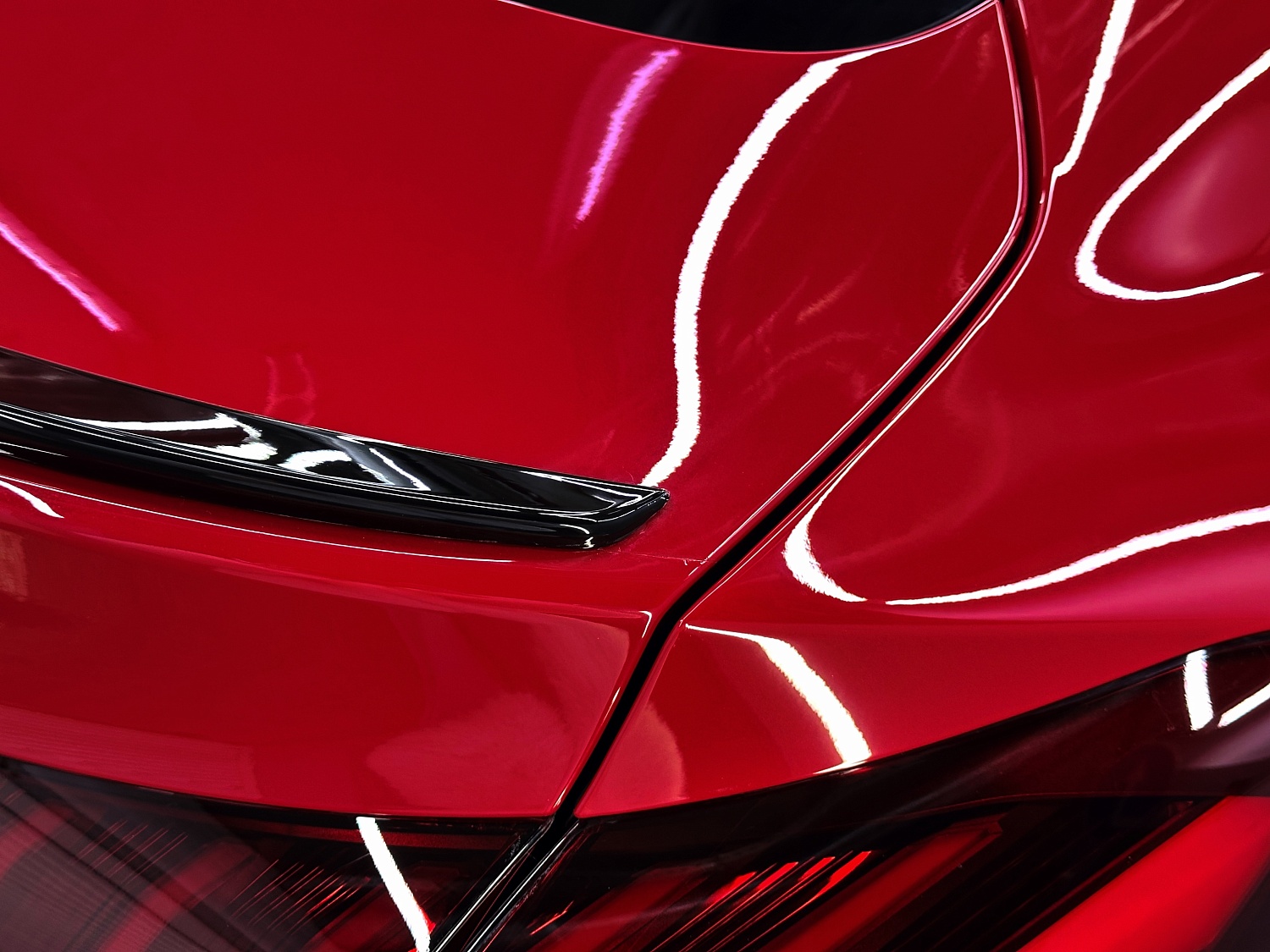 Audi A5L - новое авто в глянцевой бронепленке