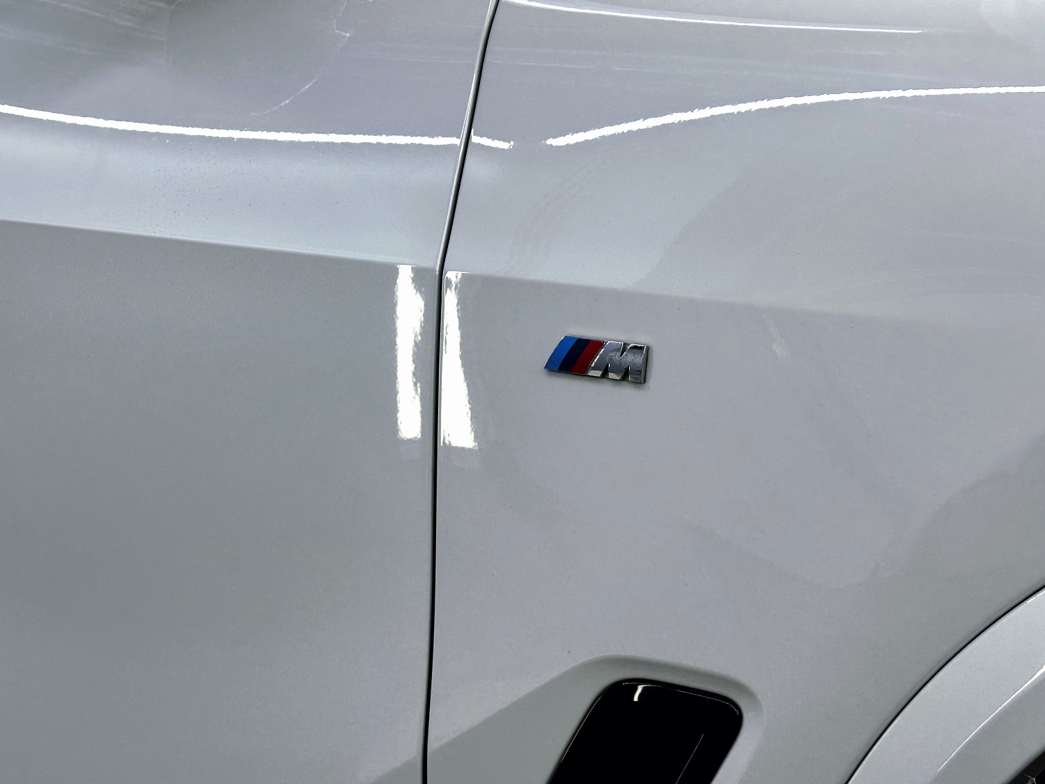 Оклейка зон риска и химчистка салона на BMW X5