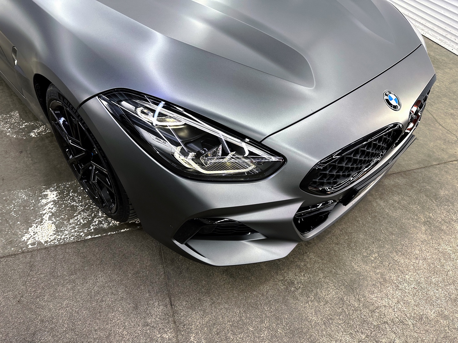 Покрас дисков на BMW Z4
