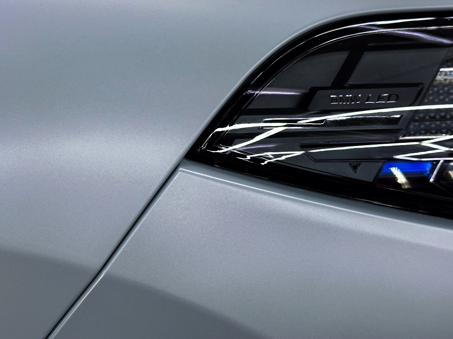 BMW X6M - сатиновый полиуретан
