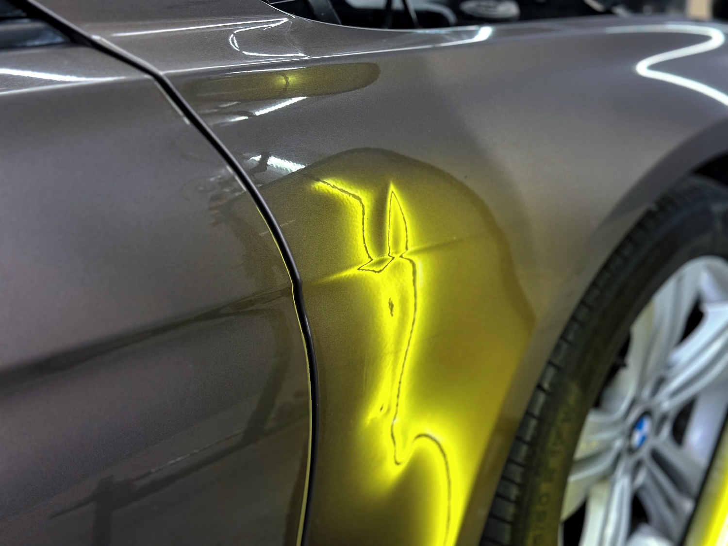 Устранение вмятины на BMW 3