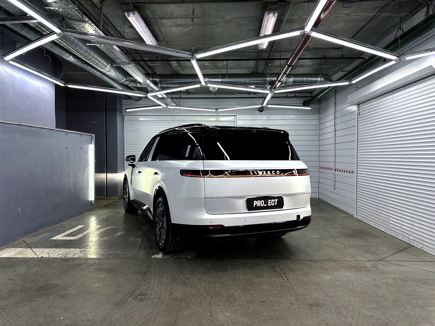 Lynk & Co в сатиновой полиуретановой пленке