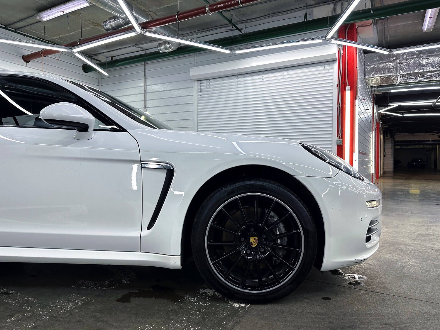 Porsche - защита спорткара ультрапрочной бронепленкой