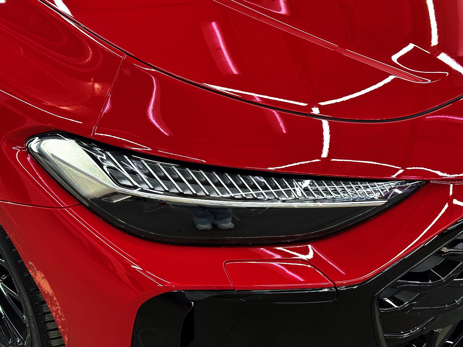 Audi A5L - новое авто в глянцевой бронепленке